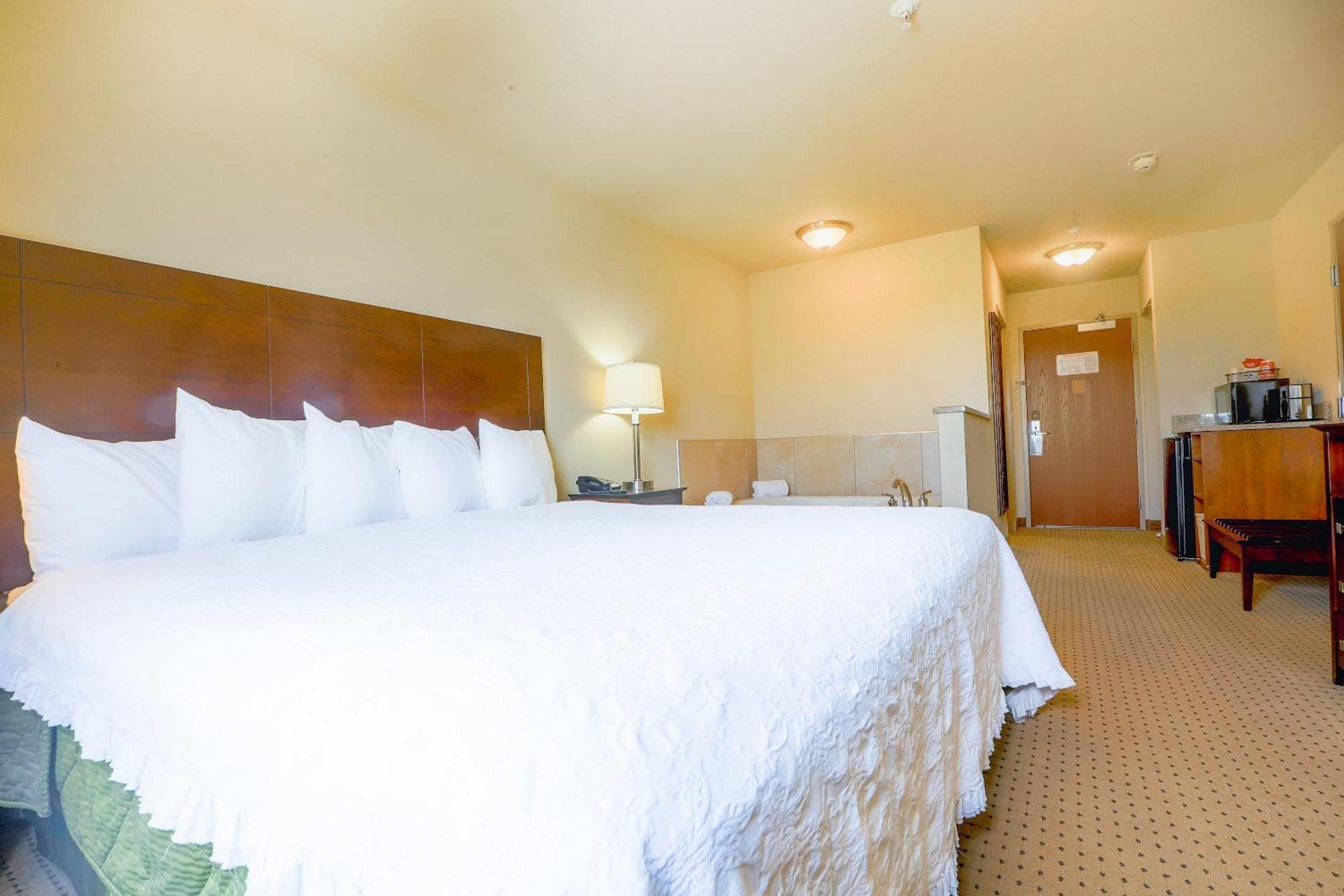 Inn & By Oyo 2*