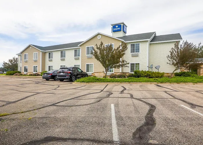 Evansville Inn & Suites By Oyo