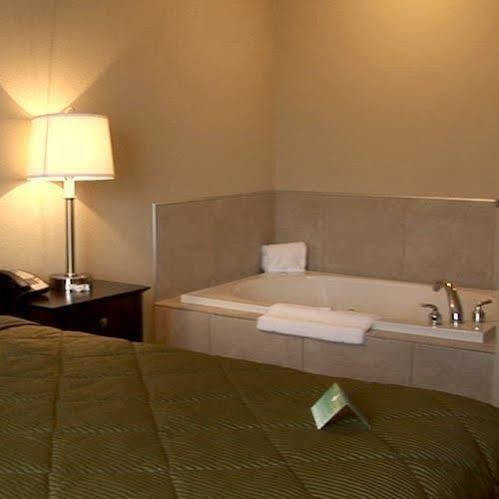 Inn & By Oyo 2*